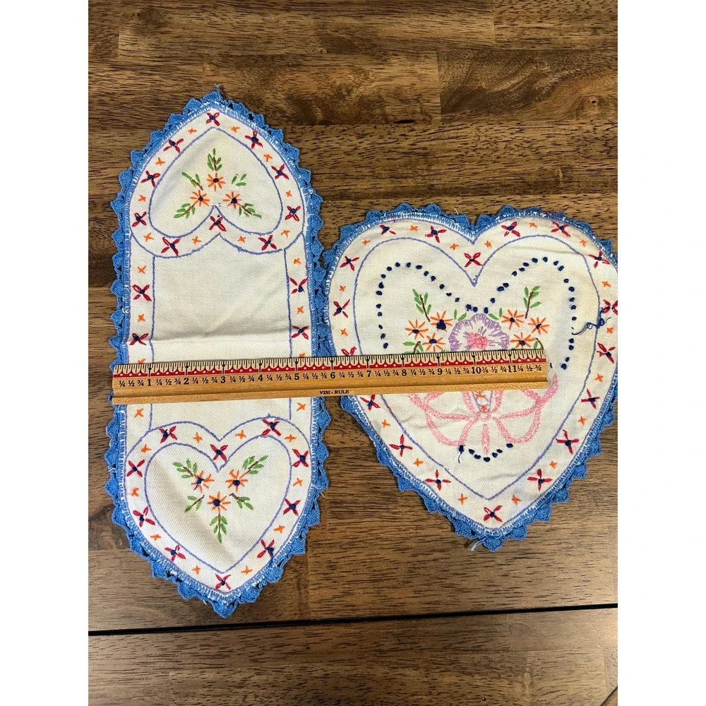 Two embroidered doilies crochet edge lace hearts linens